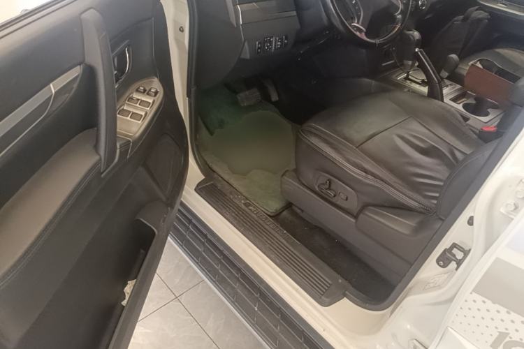 Used Mitsubishi Pajero 2020 3.0L Automatic Luxury Off-Road Version Driver Seat
