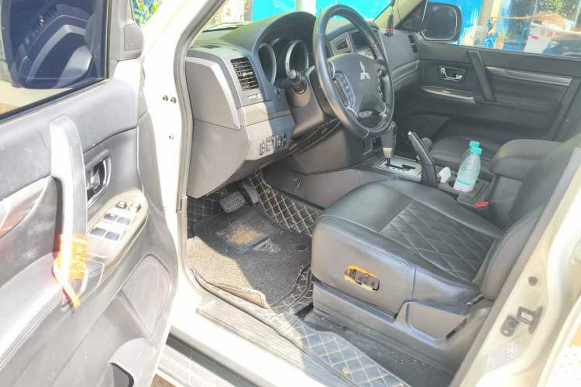 Used Mitsubishi Pajero 2020 Collection Edition 3.0L Automatic Prestige Off-Road Version Driver Seat
