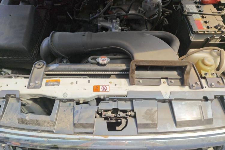 Used Mitsubishi Pajero 2020 3.0L Automatic Prestige Off-Road Edition Engine Bay