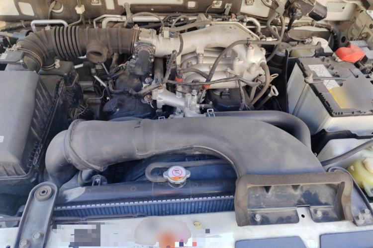 Used Mitsubishi Pajero 2020 3.0L Automatic Standard Edition Engine Bay