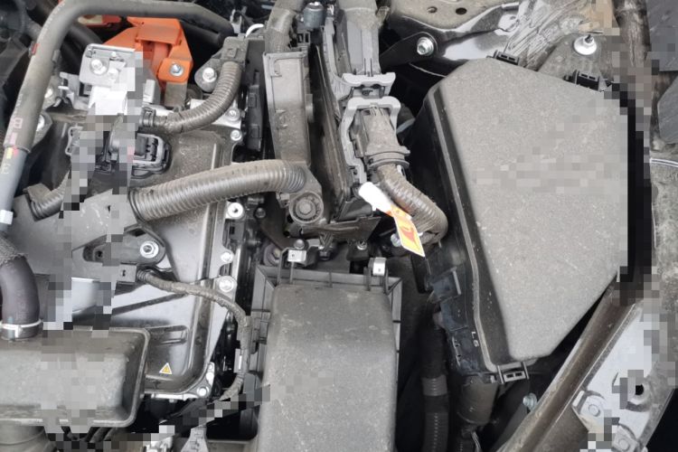 Used Mitsubishi Pajero  Engine Bay Left