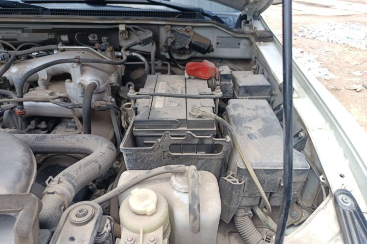 Used Mitsubishi Pajero  Engine Bay Left