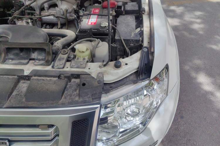 Used Mitsubishi Pajero 2020 3.0L Automatic Luxury Off-Road Version Engine Bay Left