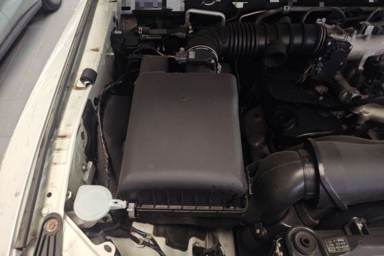 Used Mitsubishi Pajero 2020 3.0L Automatic Prestige Off-Road Edition Engine Bay Right