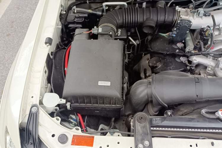 Used Mitsubishi Pajero  Engine Bay Right