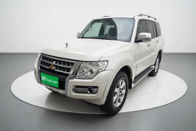 Used Mitsubishi Pajero 2020 V93 3.0L 5-Door GLS Fabric 7-Seater – Middle East