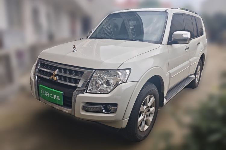 Used Mitsubishi Pajero 2020 V93 3.0L 5-Door GLS Fabric 7-Seater – Middle East Guazi used car, China used car export, Used car for sale, Used  cars, Cheapest cars for sale