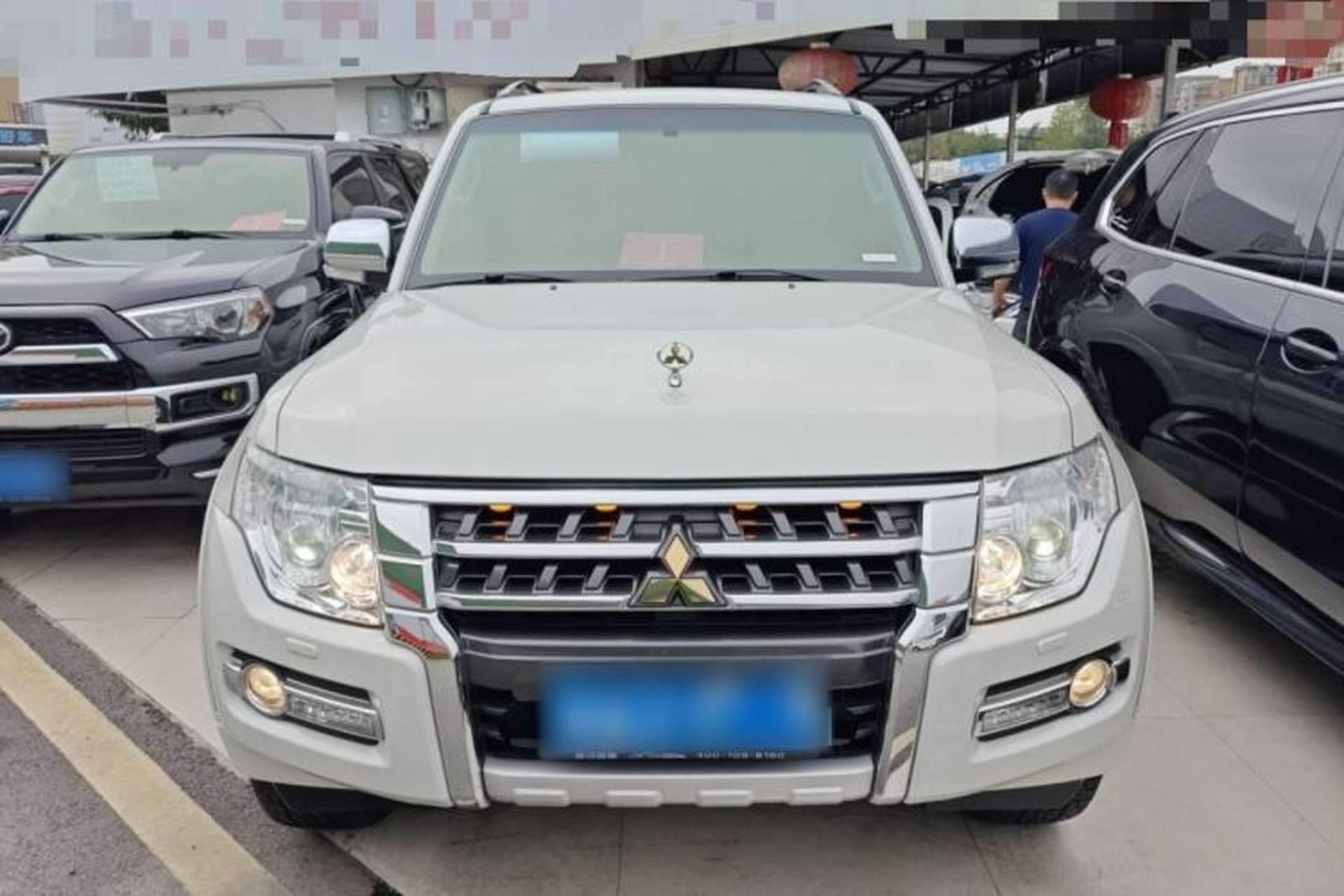 Used Mitsubishi Pajero 2020 3.0L Automatic Standard Edition Exterior 1