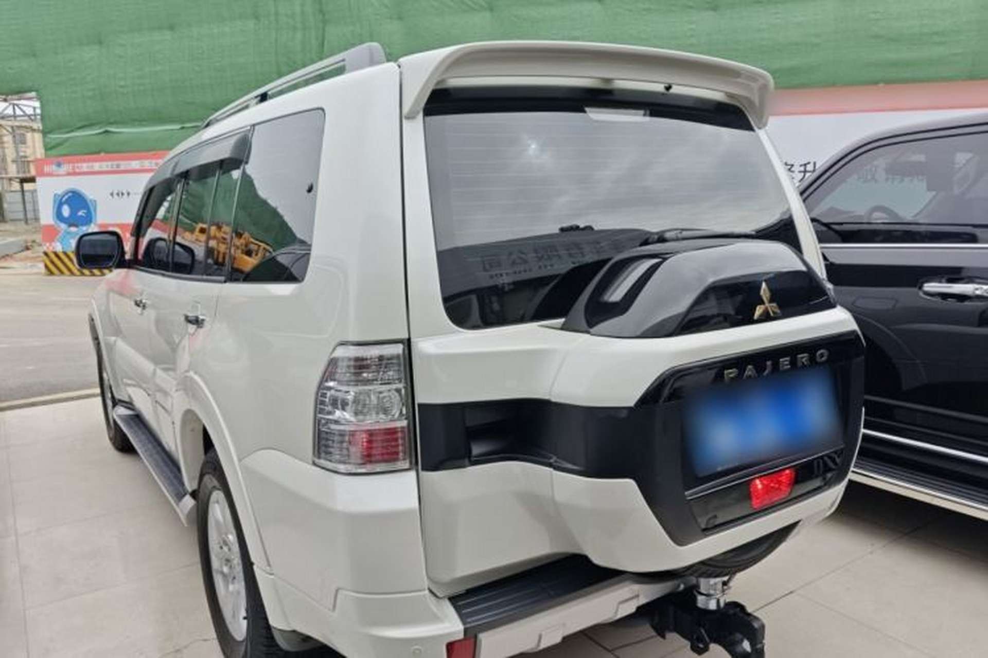 Used Mitsubishi Pajero 2020 3.0L Automatic Standard Edition Exterior 3