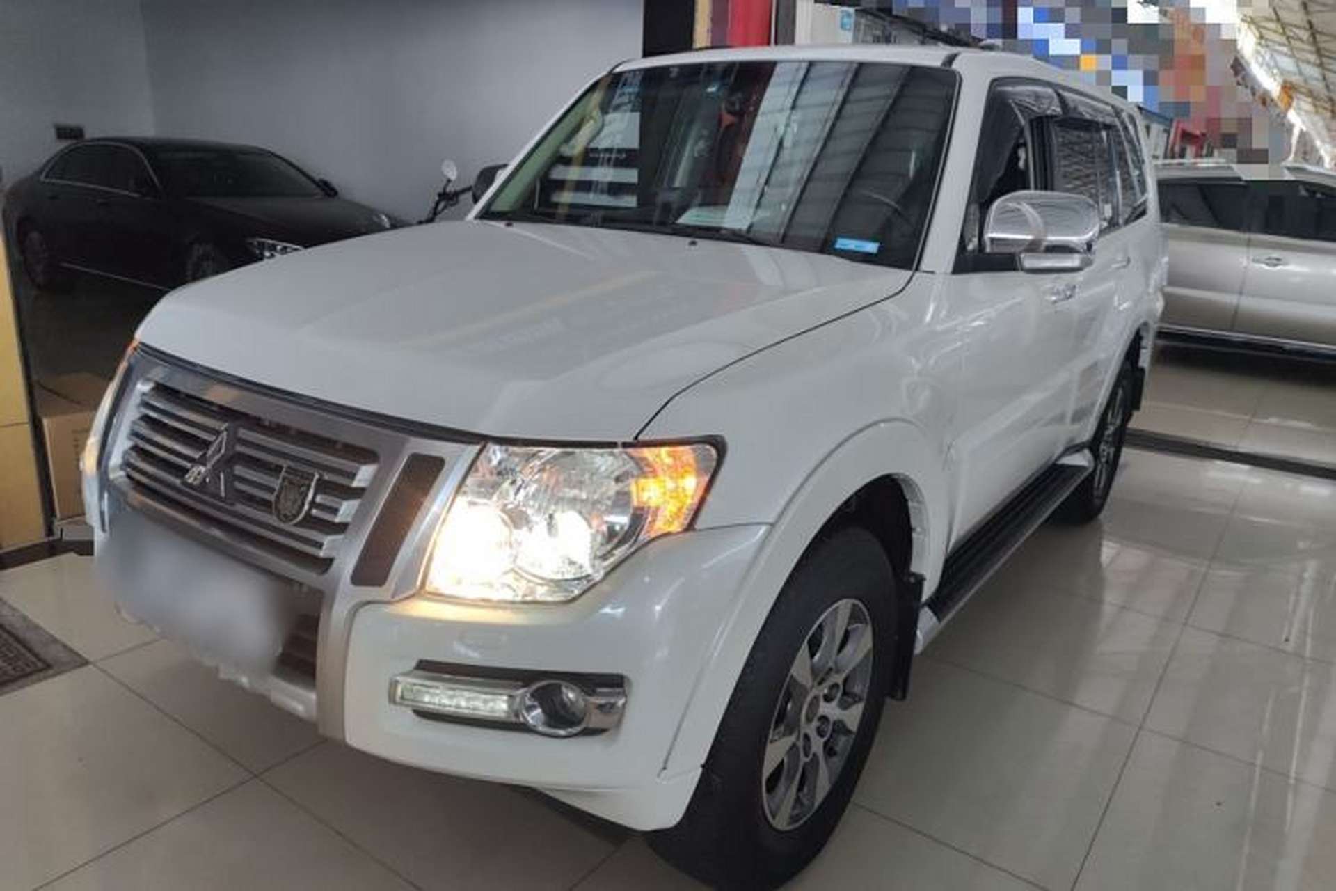 Used Mitsubishi Pajero 2020 3.0L Automatic Luxury Edition Front Left 45 Deg