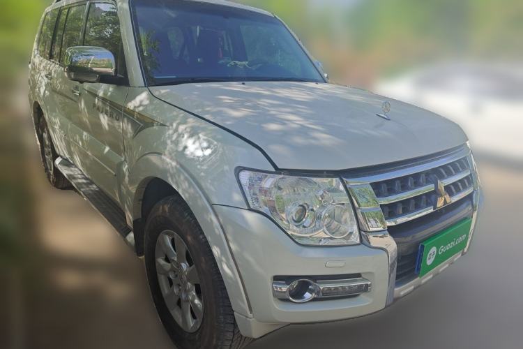 Used Mitsubishi Pajero 2020 Collection Edition 3.0L Automatic Prestige Off-Road Version Front Right 45 Deg