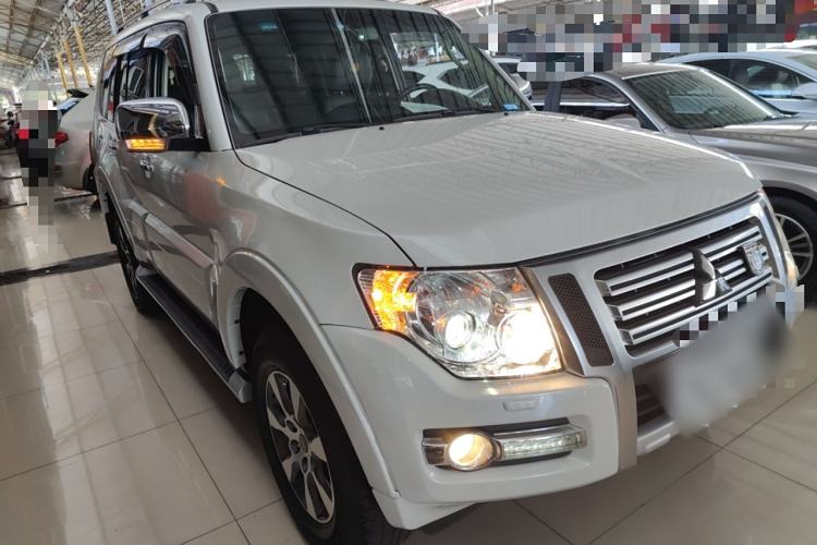 Used Mitsubishi Pajero 2020 3.0L Automatic Luxury Edition Front Right 45 Deg