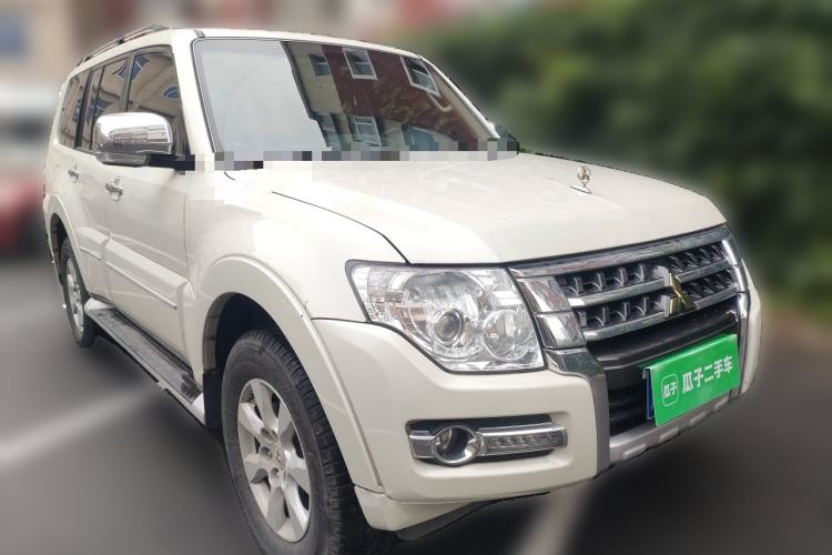Used Mitsubishi Pajero 2020 3.0L Automatic Standard Edition Front Right 45 Deg