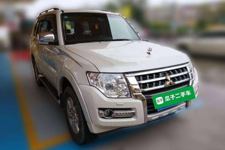 Used Mitsubishi Pajero 2020 Collection Edition 3.0L Automatic Prestige Off-Road Version Front Right 45 Deg