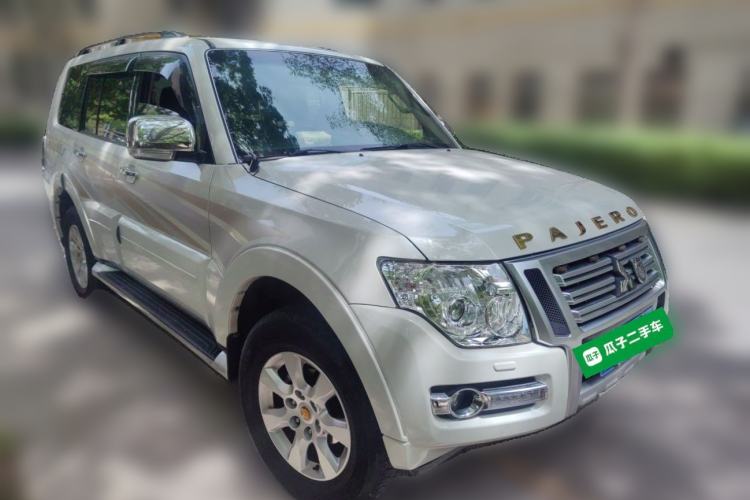 Used Mitsubishi Pajero 2020 3.0L Automatic Luxury Off-Road Version Front Right 45 Deg