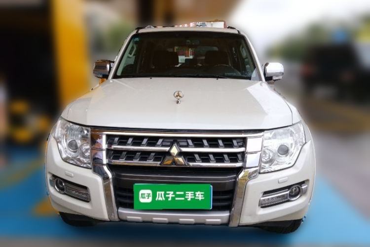 Used Mitsubishi Pajero 2020 Collection Edition 3.0L Automatic Prestige Off-Road Version Front