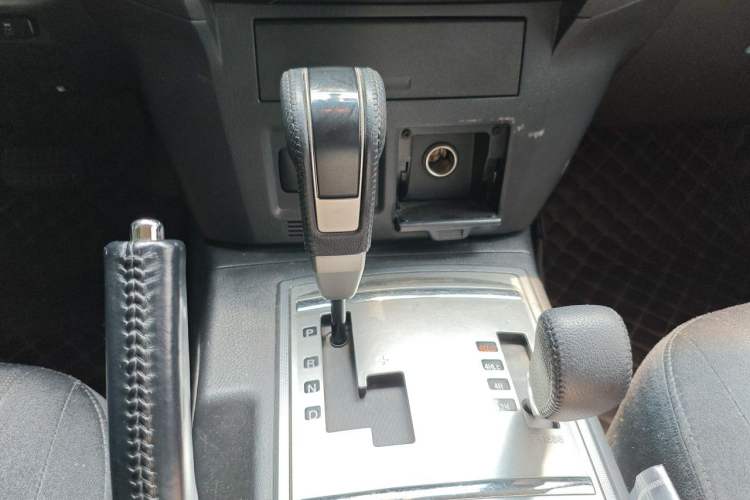 Used Mitsubishi Pajero  Gear Lever