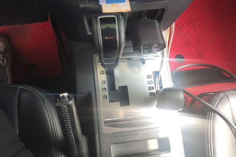 Used Mitsubishi Pajero  Gear Lever