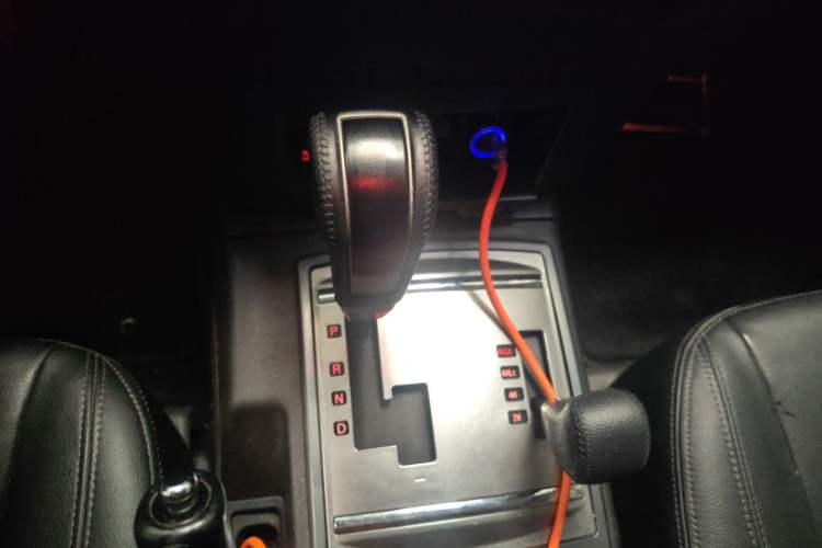 Used Mitsubishi Pajero 2020 3.0L Automatic Prestige Off-Road Edition Gear Lever