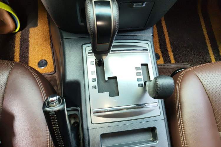 Used Mitsubishi Pajero  Gear Lever