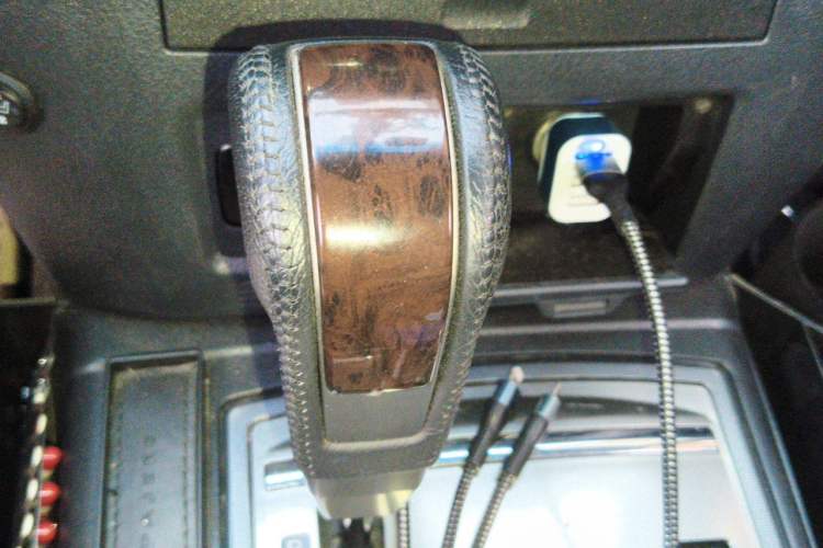 Used Mitsubishi Pajero  Gear Lever