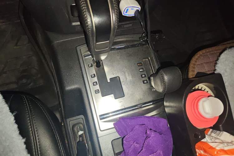 Used Mitsubishi Pajero  Gear Lever