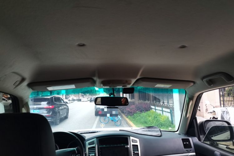 Used Mitsubishi Pajero  Headliner