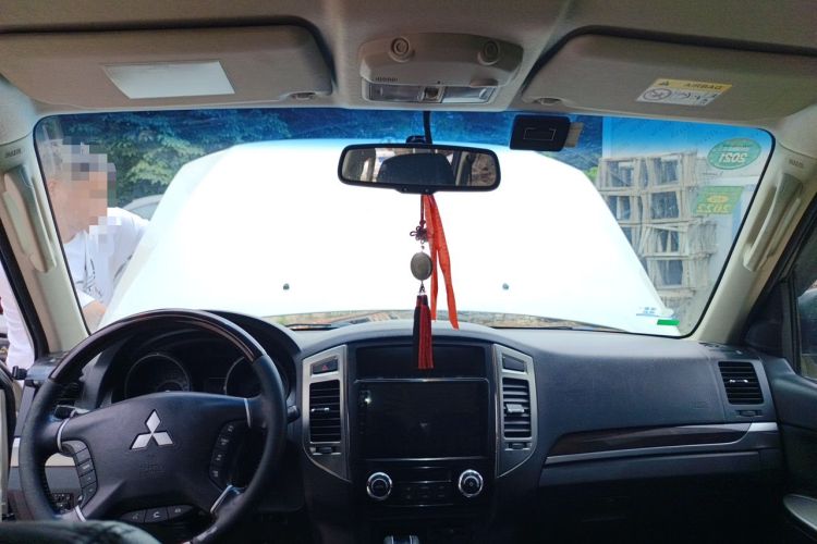 Used Mitsubishi Pajero  Headliner