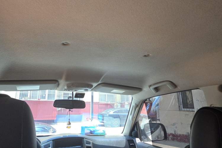 Used Mitsubishi Pajero  Headliner