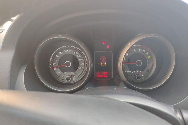 Used Mitsubishi Pajero  Instrument Cluster