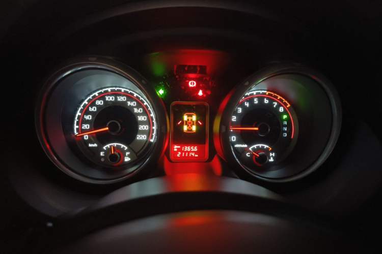 Used Mitsubishi Pajero  Instrument Cluster