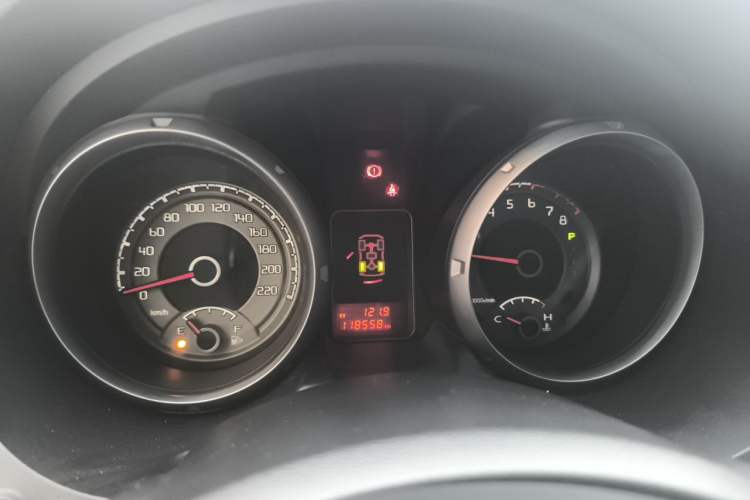 Used Mitsubishi Pajero  Instrument Cluster