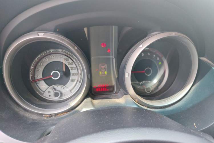 Used Mitsubishi Pajero  Instrument Cluster