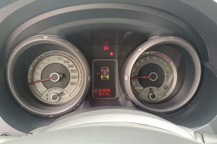 Used Mitsubishi Pajero  Instrument Cluster