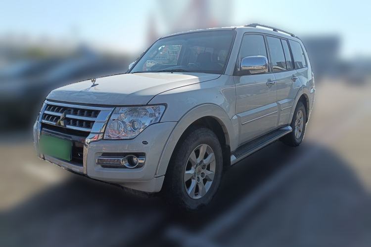 Used Mitsubishi Pajero 2020 3.0L Automatic Luxury Edition Guazi used car, China used car export, Used car for sale, Used cars, Cheapest cars for sale