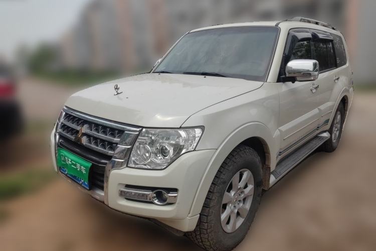 Used Mitsubishi Pajero Guazi used car, China used car export, Used car for sale, Used cars, Cheapest cars for sale
