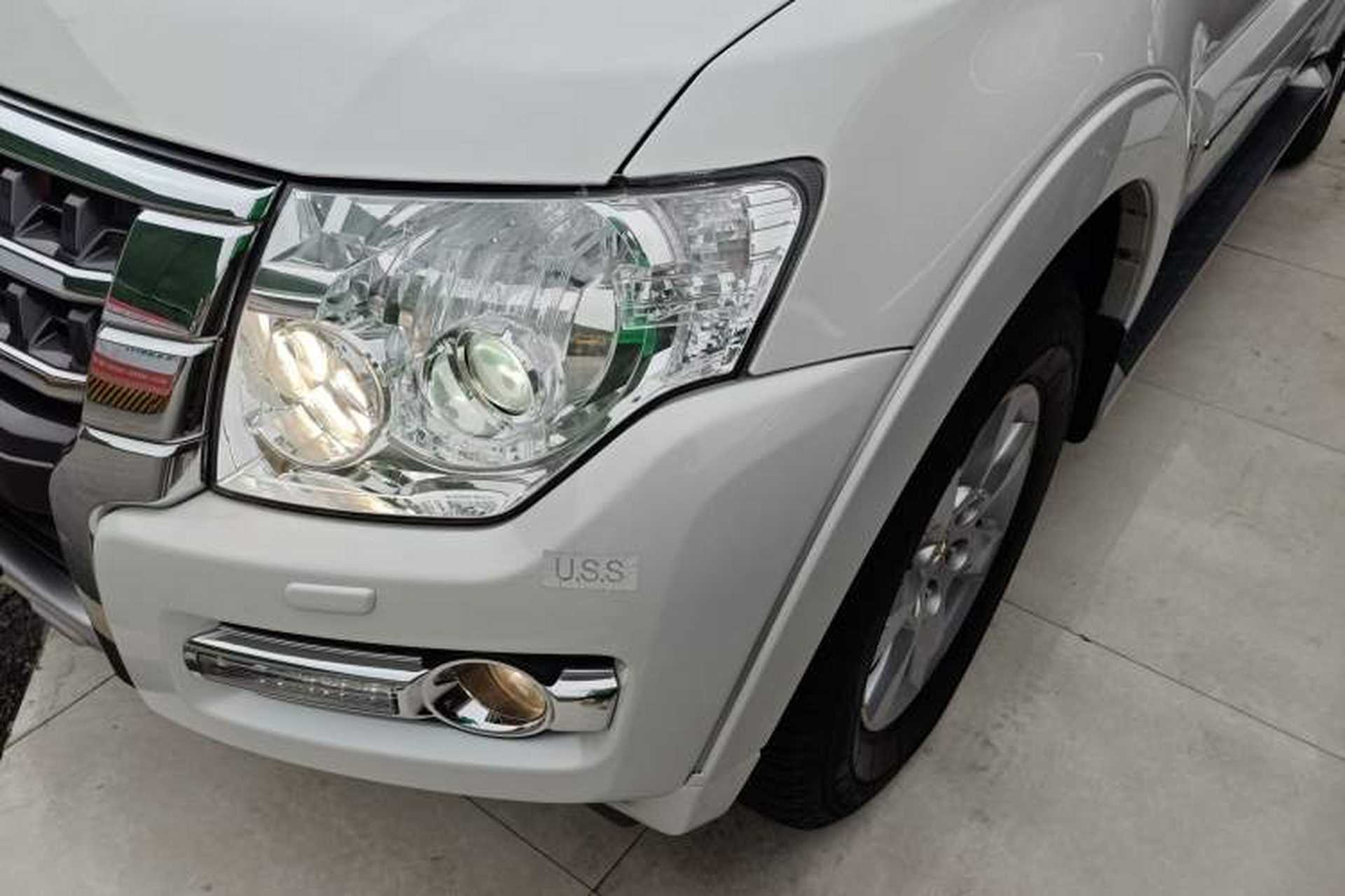 Used Mitsubishi Pajero 2020 3.0L Automatic Standard Edition Left Front Headlight