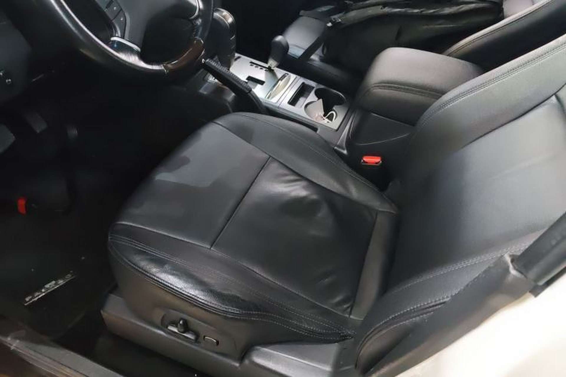 Used Mitsubishi Pajero 2020 3.0L Automatic Prestige Off-Road Edition Left Front Seat