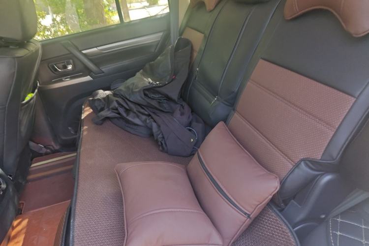 Used Mitsubishi Pajero 2020 Collection Edition 3.0L Automatic Prestige Off-Road Version Left Rear Seat