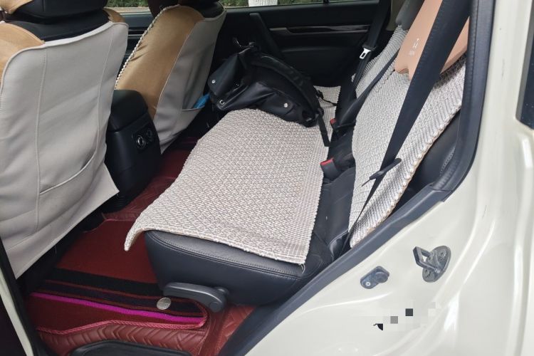 Used Mitsubishi Pajero 2020 3.0L Automatic Standard Edition Left Rear Seat