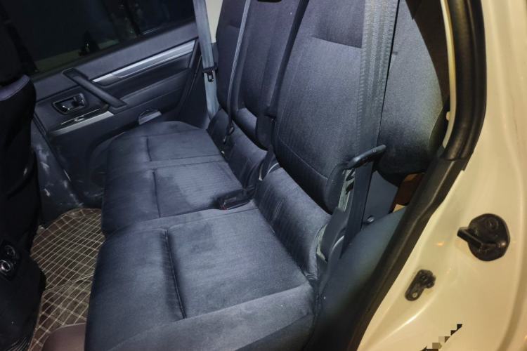 Used Mitsubishi Pajero  Left Rear Seat