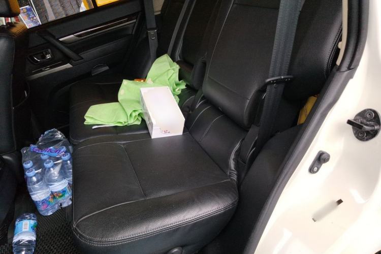 Used Mitsubishi Pajero 2020 Collection Edition 3.0L Automatic Prestige Off-Road Version Left Rear Seat