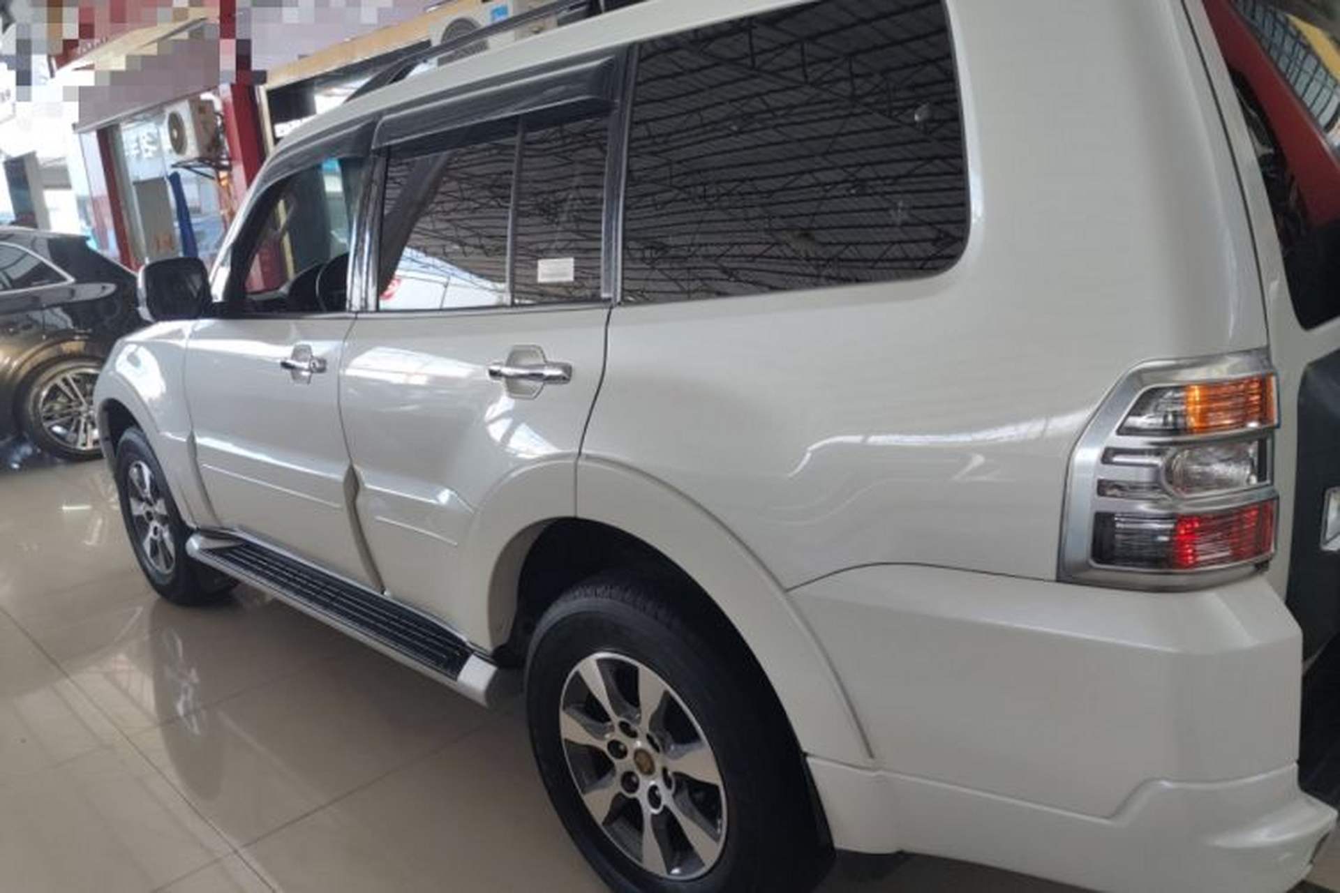 Used Mitsubishi Pajero 2020 3.0L Automatic Luxury Edition Left Side
