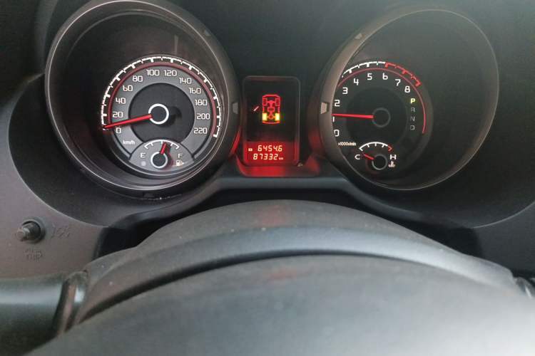 Used Mitsubishi Pajero  Odometer Close Up