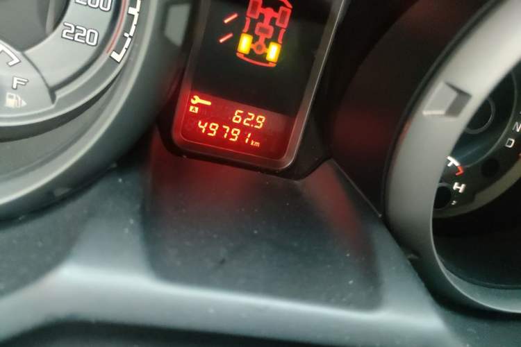 Used Mitsubishi Pajero 2020 3.0L Automatic Standard Edition Odometer Close Up