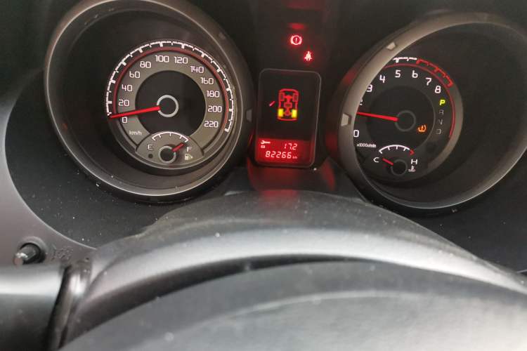 Used Mitsubishi Pajero  Odometer Close Up