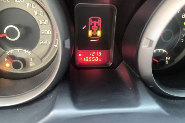 Used Mitsubishi Pajero  Odometer Close Up
