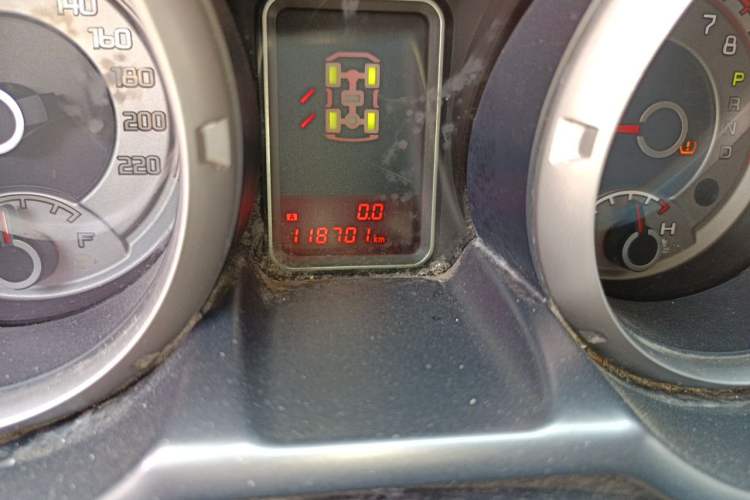 Used Mitsubishi Pajero  Odometer Close Up