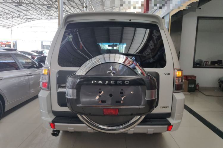 Used Mitsubishi Pajero 2020 3.0L Automatic Luxury Edition Rear