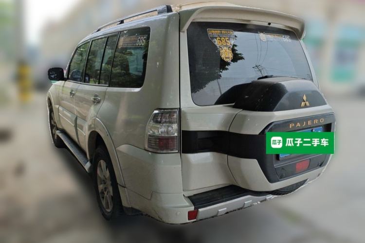 Used Mitsubishi Pajero  Rear Left 45 Deg